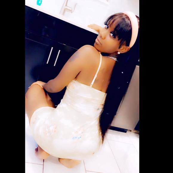 Profile Picture of Lollaa Foreman (@lollaabaker98) on Poshmark