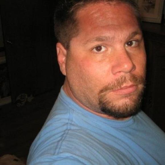 Profile Picture of Mike Gentry (@mike_gentry) on Poshmark