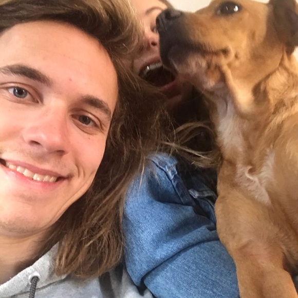 Profile Picture of Thomas Reents (@tomreents) on Poshmark