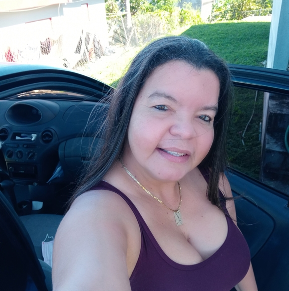 Profile Picture of Catherine Irizarry rivera (@catherineirizar) on Poshmark