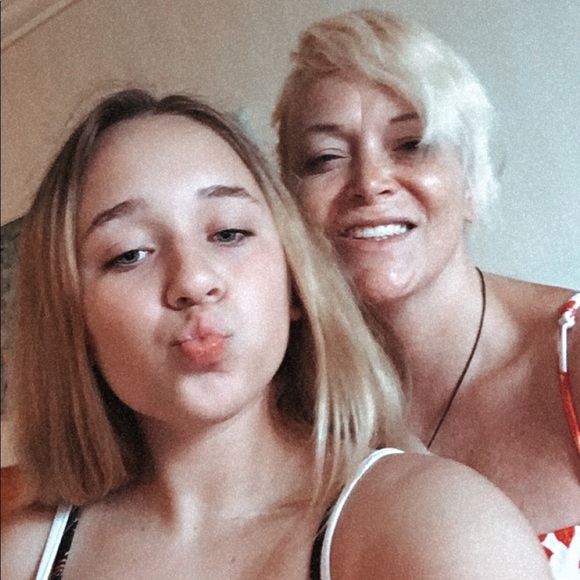 Profile Picture of Autumn Parsons (@autumn784) on Poshmark