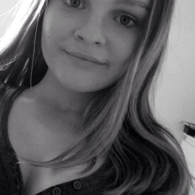 Profile Picture of Isabelle Holland (@isabellehollandd) on Tiktok