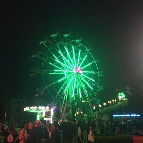 Profile Picture of Catherine Osterritter (@cmosterritter) on Poshmark