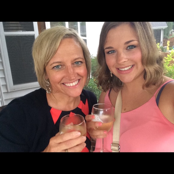 Profile Picture of Ashlee Schneider (@ashleemariee22) on Poshmark