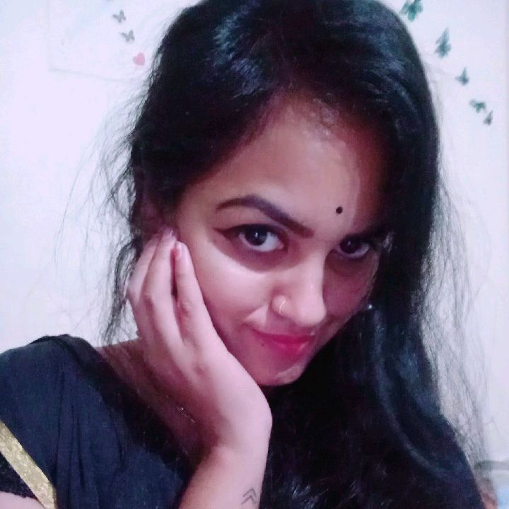Profile Picture of Devi CH (@devich2) on Tiktok