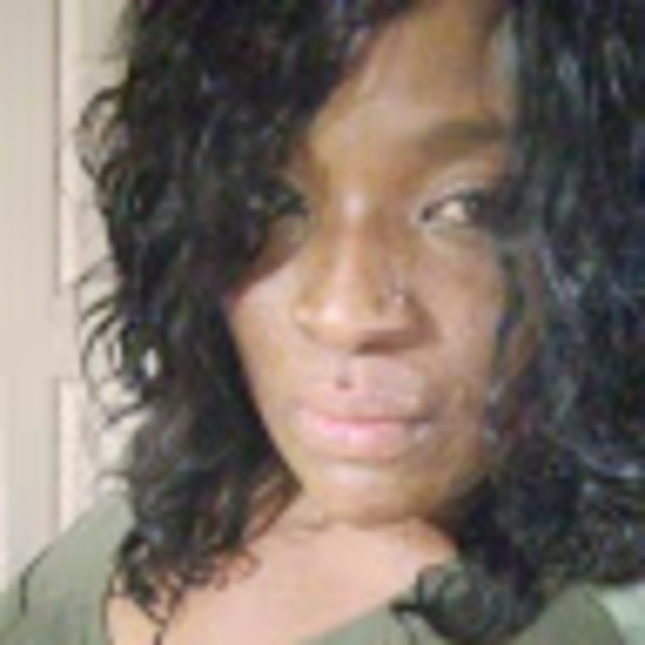 Profile Picture of Tamela Goolsby (@tamelag86) on Poshmark