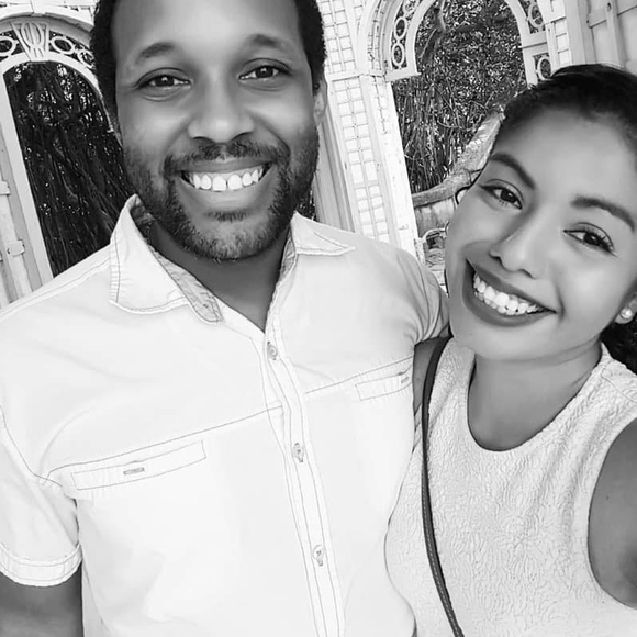 Scarleth Cossio - Poshmark Profile Picture of Scarleth Cossio (@williamval) on Poshmark