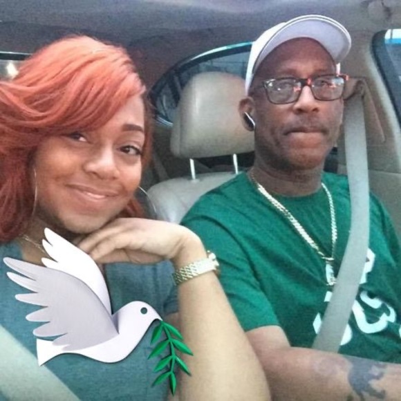 Profile Picture of Albert Johnson (@albertjohnso356) on Poshmark