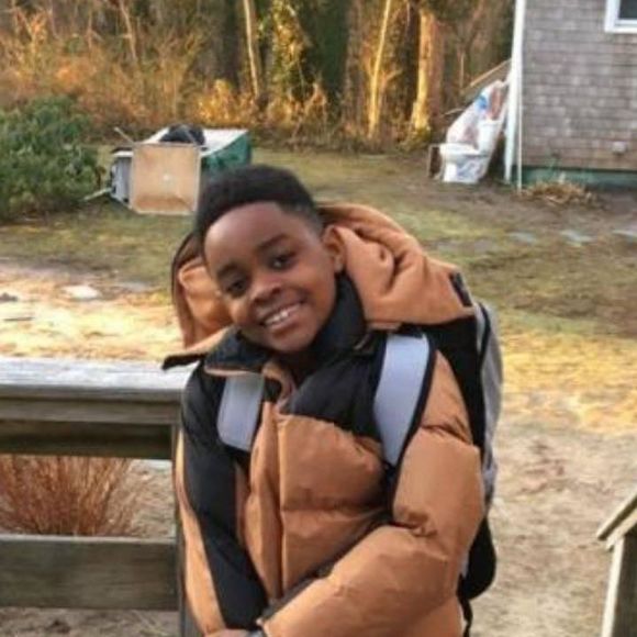 Profile Picture of Dorony Douse (@doronydouse) on Poshmark