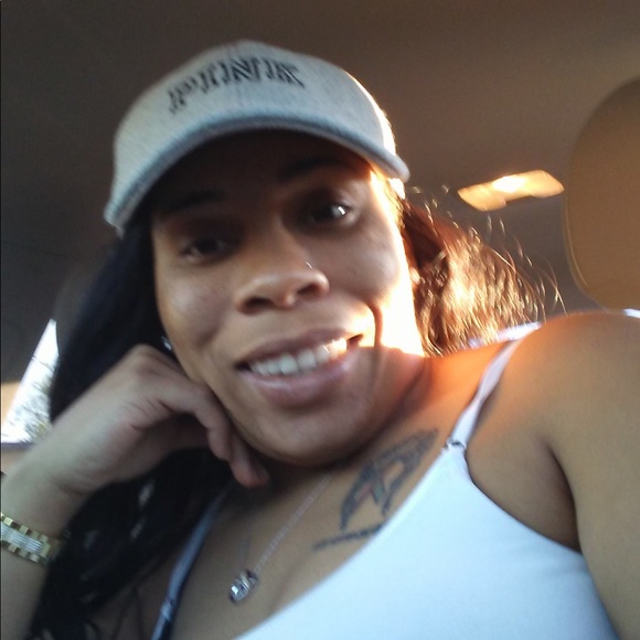 Profile Picture of Kenyetta Eiland (@kenyettaeiland) on Poshmark