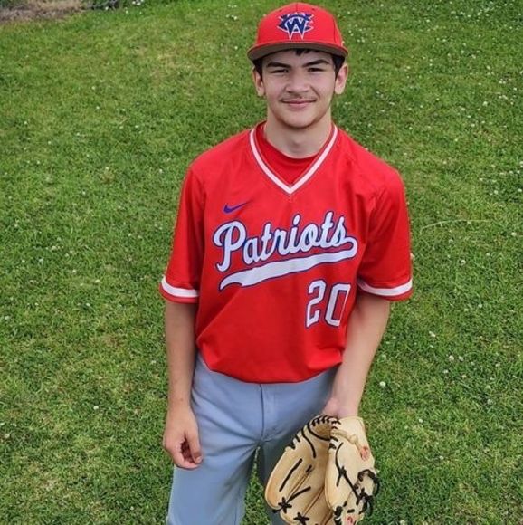 Profile Picture of Lisa Barrett (@lisabarrett321) on Poshmark