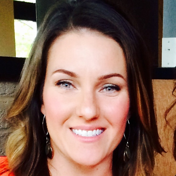 Amy Sherrill - Poshmark Profile Picture of Amy Sherrill (@mimi_shimi) on Poshmark