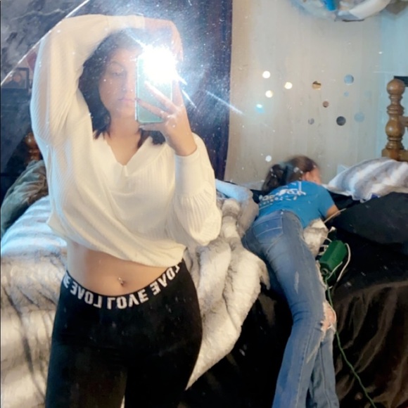 Profile Picture of Savanna Beasock (@savannabeasock) on Poshmark
