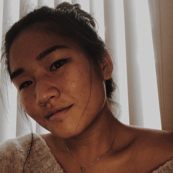 Profile Picture of Hailley Manfull (@hailleyrm) on Poshmark