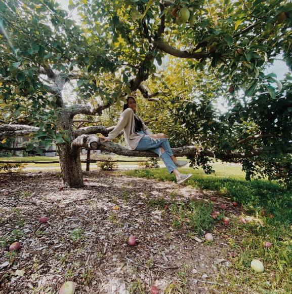 Profile Picture of Emily Teehan (@emily_teehan) on Poshmark