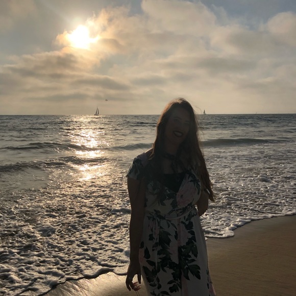 Profile Picture of Emma Giles (@emmagiles3) on Poshmark
