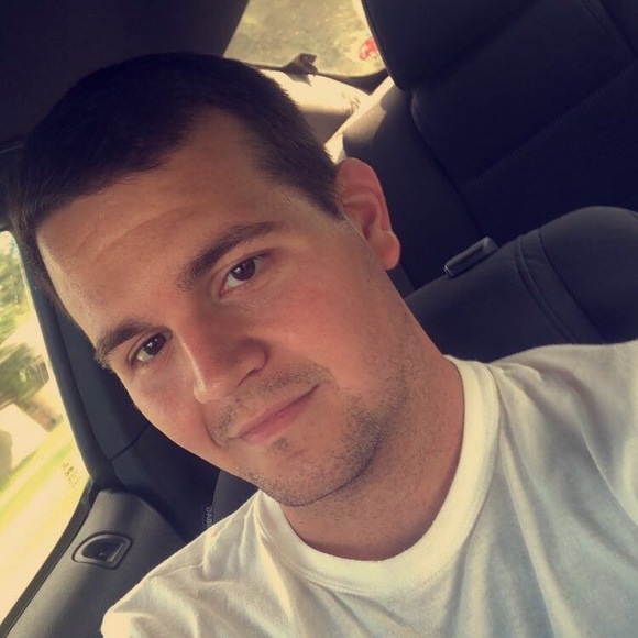 Profile Picture of Jacob Harvey (@jtharvey96) on Poshmark