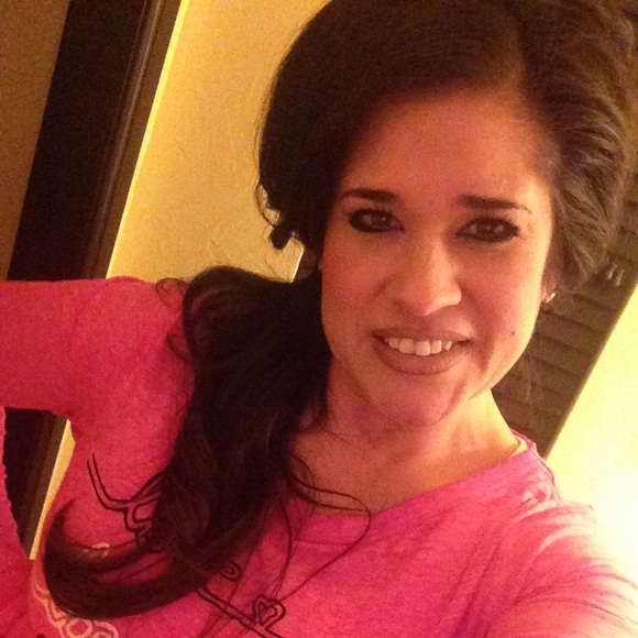 Profile Picture of Cindy Proctor (@cbproctor) on Poshmark