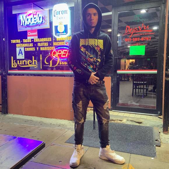 Profile Picture of Joseph Quercia (@josephquercia) on Poshmark