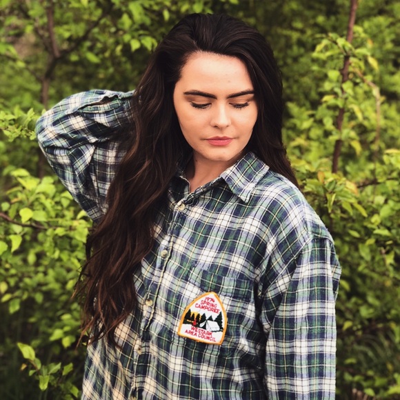 Profile Picture of Aspen Mann (@aspenese) on Poshmark