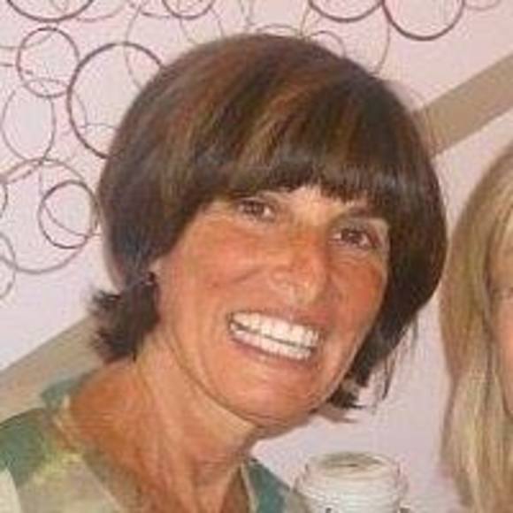 Profile Picture of Lynn Zamansky (@llzamansky) on Poshmark
