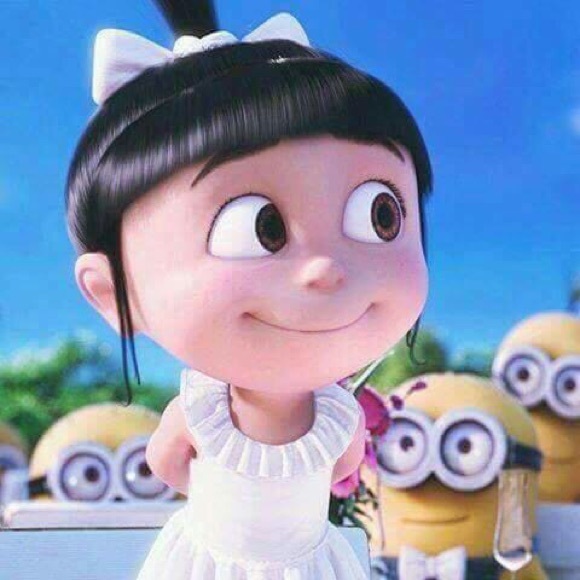 Profile Picture of Renada Abdelsamad (@ronaroro) on Poshmark