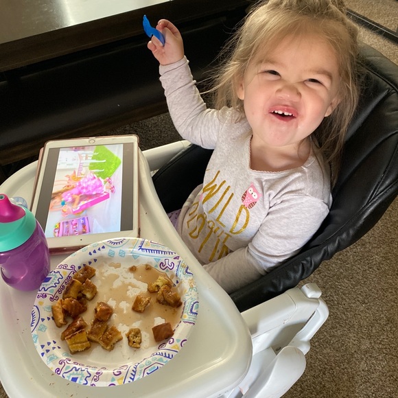 Profile Picture of Richard Vasquez (@richardjames092) on Poshmark