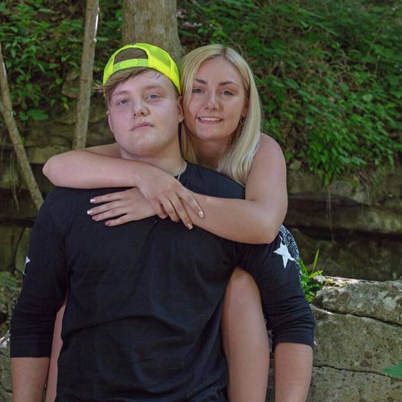 Profile Picture of Haley Pruett (@haleyyypruett) on Poshmark