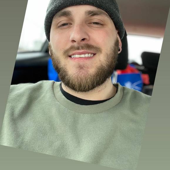 Profile Picture of Sethanial Burleson (@sethanialb) on Poshmark