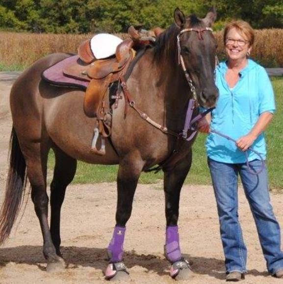 Profile Picture of Debbie Hulik (@debbiehulik) on Poshmark