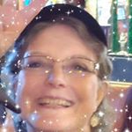 Profile Picture of Edie Edwards (@redplanetgurl) on Instagram