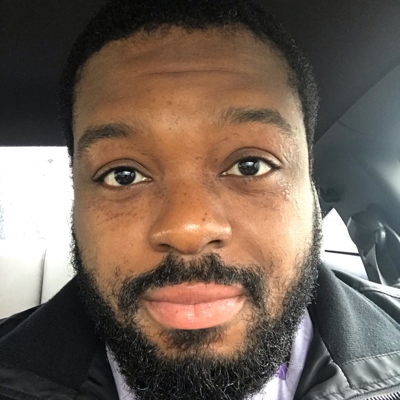 Profile Picture of Vickens Gerve (@vgerve) on Poshmark