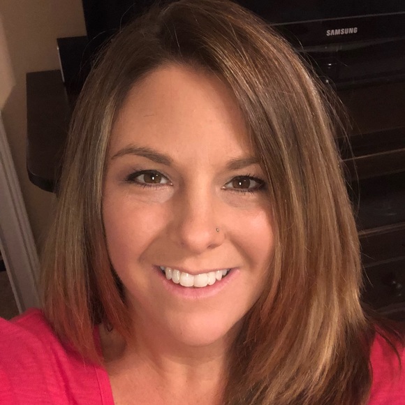 Profile Picture of Christy Podewils (@cpodewils) on Poshmark