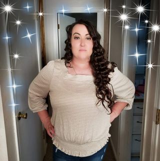 Profile Picture of Cassandra Tichy (@cassandra.tichy) on Facebook