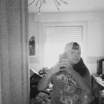 Profile Picture of Tamara Linchn Schmid (@tamaralinchen12) on Twitter