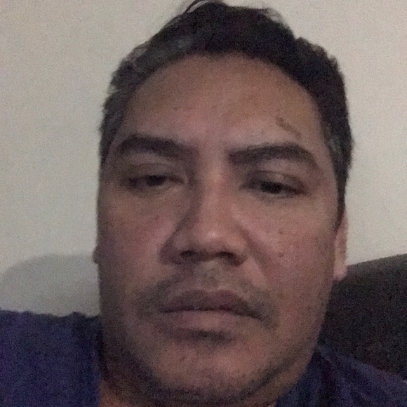 Profile Picture of Godofredo Nieves (@xyxi1819121) on Poshmark