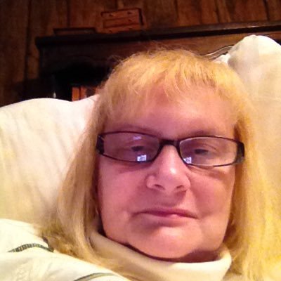 Profile Picture of Lynne Bray (@lynne13lynne13) on Twitter