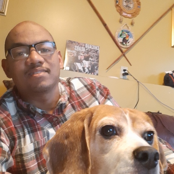 Profile Picture of Dean Westby (@dmarwest) on Poshmark