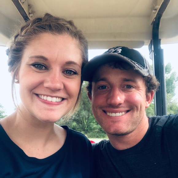 Profile Picture of Mallory Schlechter (@mkschlechter) on Poshmark