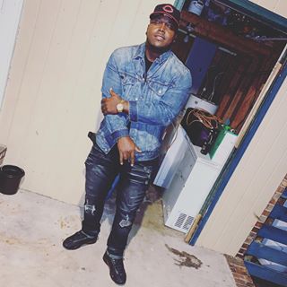 Profile Picture of Dee McNair (BG ) (@deric.mcnair) on Facebook