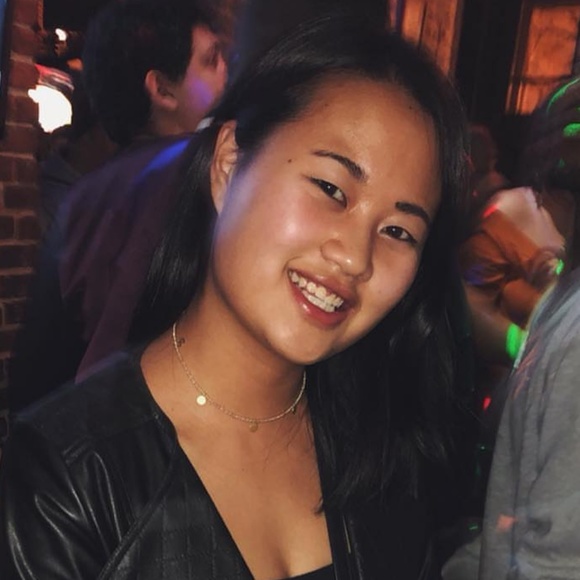 Profile Picture of Tori Macera (@vmacera) on Poshmark