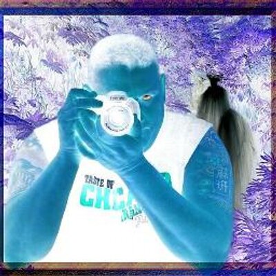 Profile Picture of Robin Huggins (@Robins_Art) on Twitter