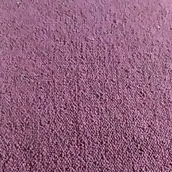 Profile Picture of Erica Grice (@ericalaqui) on Poshmark