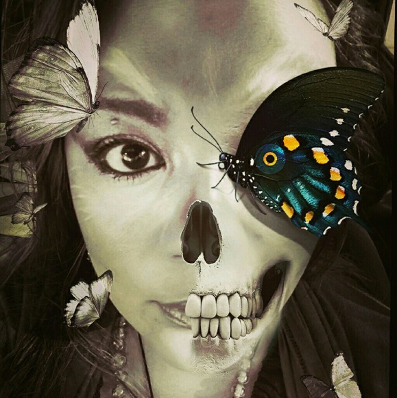 Profile Picture of Joanna Prior (@artesiansoul) on Poshmark