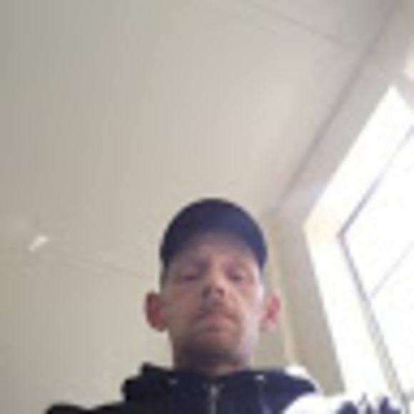 Profile Picture of Todd Waldron (@todderdud1) on Poshmark