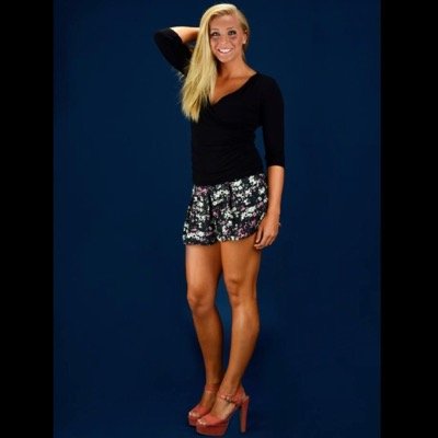 Profile Picture of Caroline Gerhardt (@CareAnneHardts) on Twitter