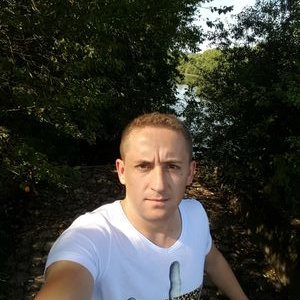 Profile Picture of Alex Aschenbrenner (@AlexAschenbren1) on Twitter