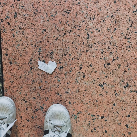 Profile Picture of Alyssa Collaco (@sissarae22) on Poshmark