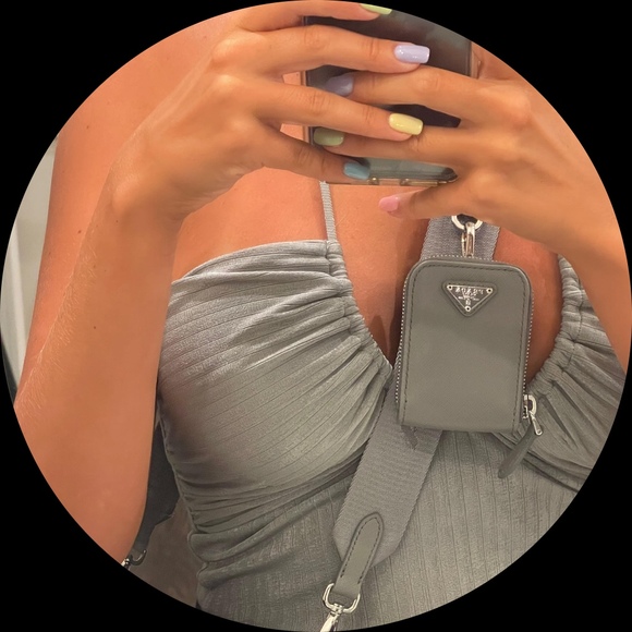 Profile Picture of Rachael Blinstrub (@rachblin) on Poshmark