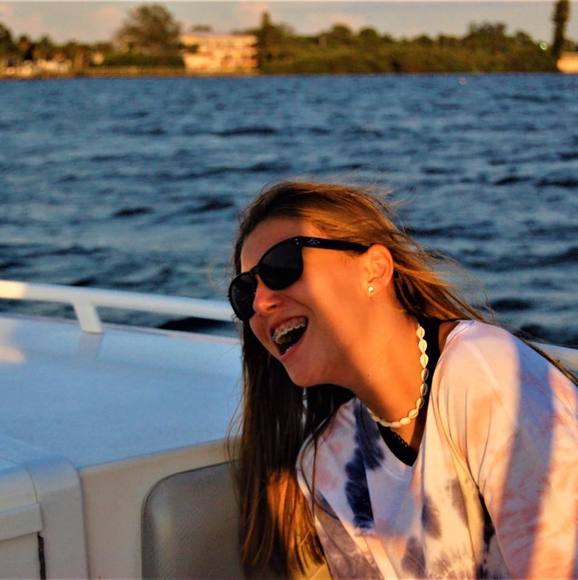 Profile Picture of Kayla Kinker (@kaylakinker) on Poshmark